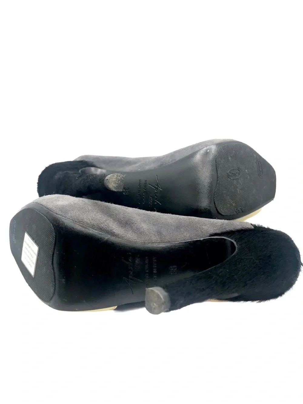 APERLAI PARIS BLACK, GRAY & CREAM COLOR BLOCK LEATHER AND FUR HEELS (38)